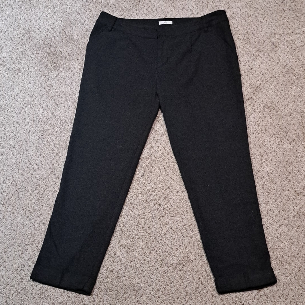 JOIE charcoal colored capris, sz 8